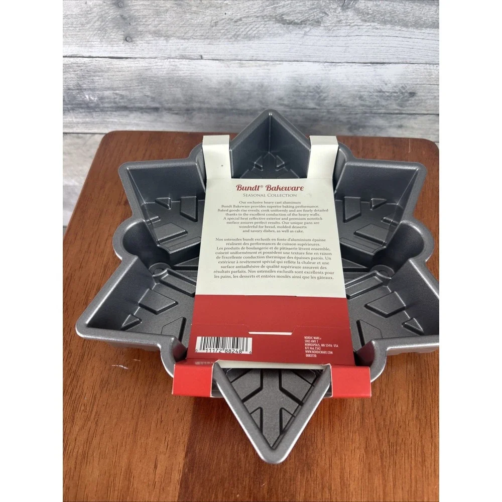 Nordic Ware Bundt Cake Pan 6 Cup Heavy Cast Aluminum Holiday Snowflake -NEW